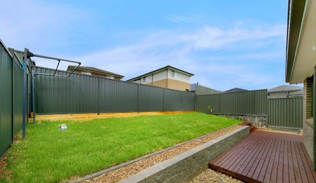 11 Andrew Street, Grantham Farm NSW 2765 - House For Rent | Domain - Photo 5