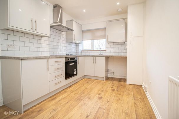 2 bedroom ground floor flat to rent - Photo 1