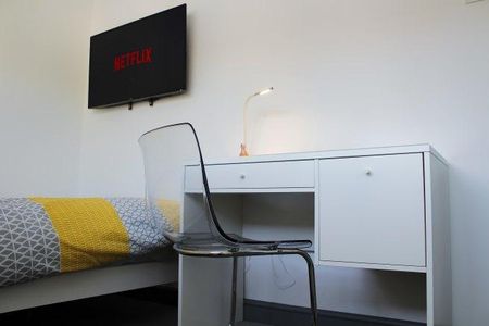 4 bedroom house share to rent - Photo 4