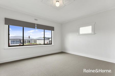 24 RIVERWAY ROAD, Montrose, TAS 7010 - Photo 5