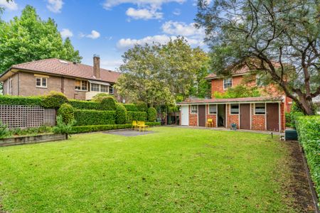 Ground level two bedroom with parking - Photo 5