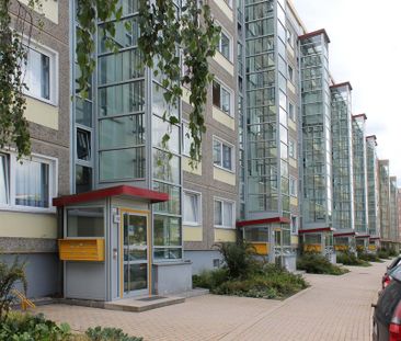 Sanierte 2-Raum-Wohnung in grüner Lage mit Dusche und Balkon - Foto 5