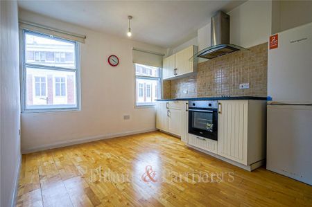 2 bedroom apartment to rent - Photo 2