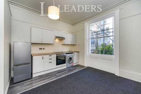 Studio to rent - Photo 5