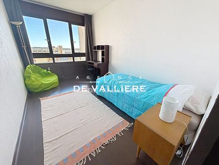 Location Appartement 3 pièces 73m² NANTERRE 92000 - Photo 3
