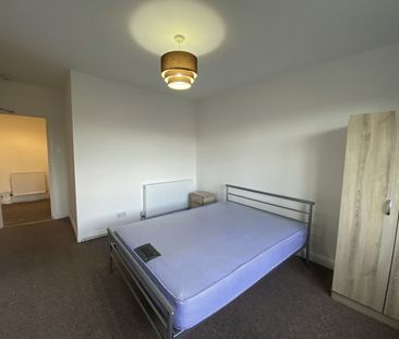 1 Bed Flat, Daisy Bank Road, M14 - Photo 3