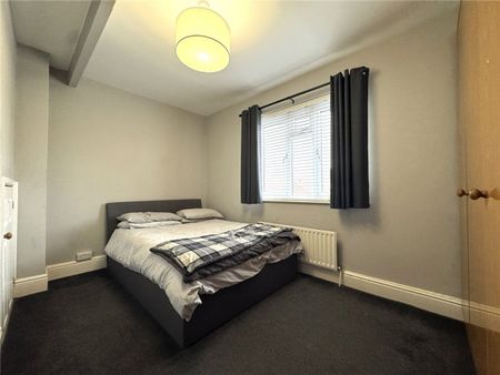 2 Bed Property To Rent - Photo 4