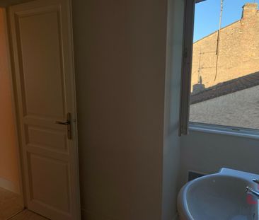 Location Appartement 2 pièces 33m² PRAYSSAC 46220 - Photo 4