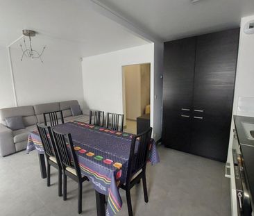 Appartement meublé type 3 avec parking aérien en résidence sécurisée - Photo 2