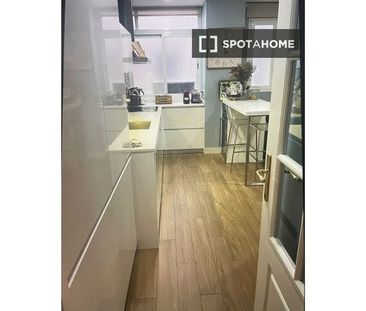 4 room luxury Flat for rent in Madrid, Autonomous Region of Madrid - Photo 4