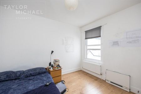 5 bedroom terraced house to rent - Photo 2