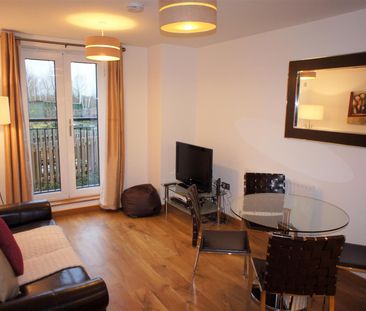 Felsted, Caldecotte Lake, Milton Keynes, MK7 - Photo 6