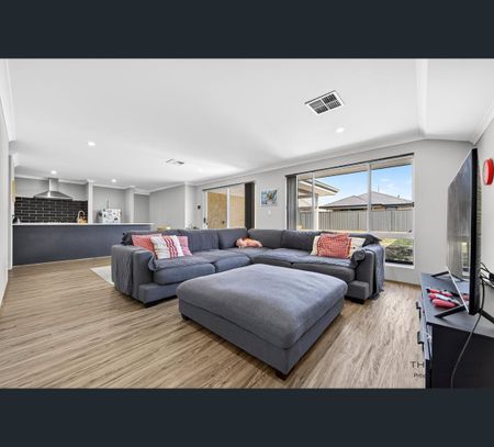 7 Kirrama Way, Yanchep, WA 6035 - Photo 5