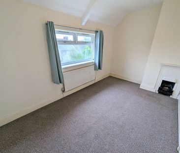 A 3 Bedroom Semi-Detached - Photo 5