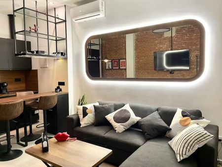 Calle de Jesús del Gran Poder, Madrid, Community of Madrid 28026 - Photo 3