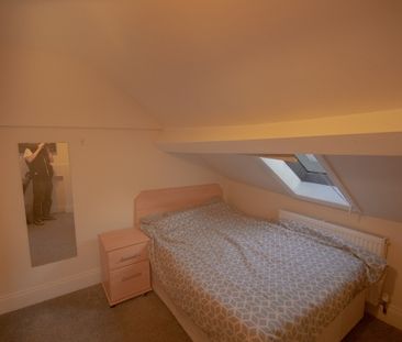 Room 9, 32 Lord Mayor's Walk - Photo 4