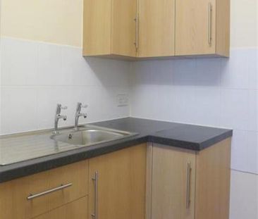 1 bedroom retirement property to rent - Photo 6