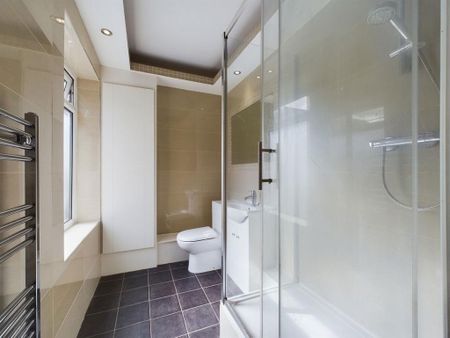 1 bedroom flat to rent - Photo 4