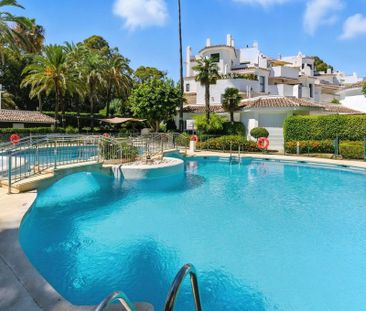 4 room luxury Apartment for rent in Marbella, Andalusia - Photo 6