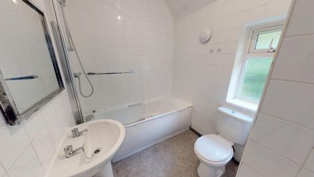 5 bedroom semi-detached house to rent - Photo 3