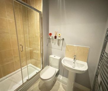 2 bedroom flat to rent - Photo 5