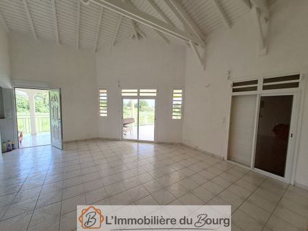Location Maison 4 pièces 100m² STE ROSE 97115 - Photo 4