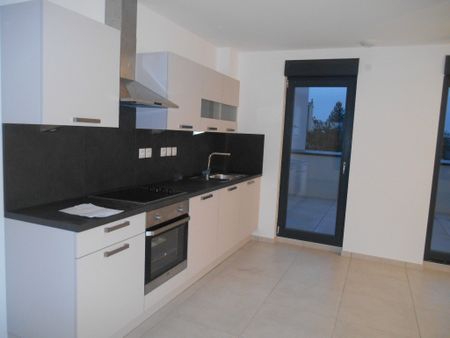 APPARTEMENT 3 pièce(s) - 90m² - Photo 2