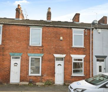 2 bedroom terraced house to rent - Photo 2