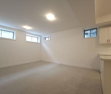 For Lease - 122 Franklin Trail Unit# Lower, Barrie, Ontario - Photo 3