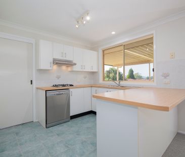 14 Finch Close, Cameron Park NSW 2285 - House For Rent | Domain - Photo 5