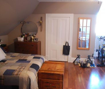 Appartement très lumineux, 3 1/2 sur 2 étage dans le Vieux Lévis pr... - Photo 3