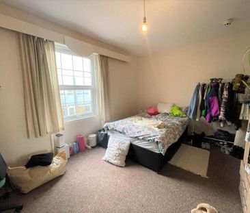5 bedroom terraced house to rent - Photo 4