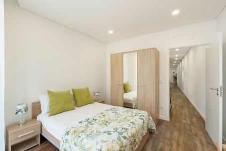 Rua da Estação, Porto, Braga 4300-214 - Photo 3