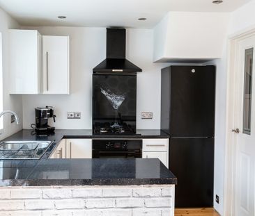 2 bed semi-detached house to rent in Harrington Gardens, Pinhoe, Ex... - Photo 5