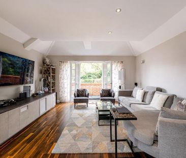 3 bedroom apartment to rent - Photo 2