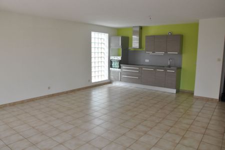 Location Appartement 3 pièces 77m² - Photo 4