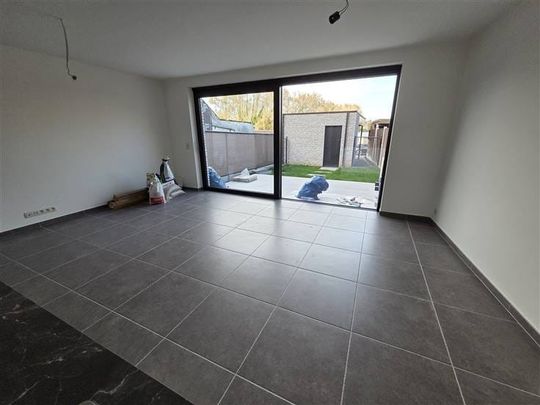 Appartement te huur - Photo 1