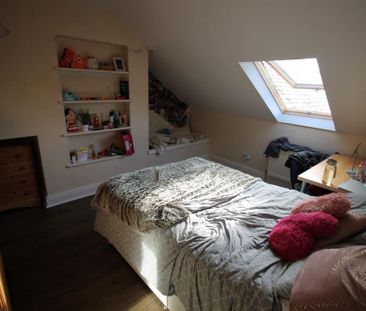 4 bedroom flat to rent - Photo 5