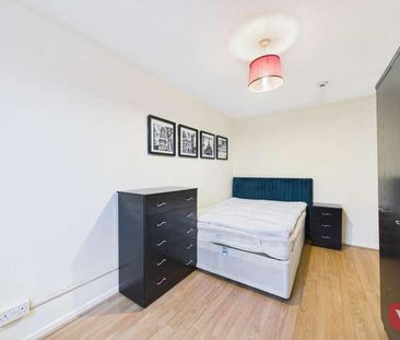 Greatmeadow, Northampton, NN3 - Photo 1