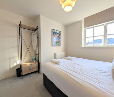 TO LET – Coronation Walk, Southport Town Centre – One Bedroom Apart... - Photo 6