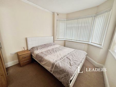 2 bedroom flat to rent Downview Road, Worthing - Photo 4