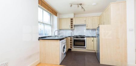 Modern one bed located within a stones throw to Camden Tube & Market - Photo 4