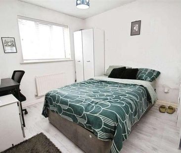 Holly Bank, Langdon Hills, Basildon, SS16 - Photo 1