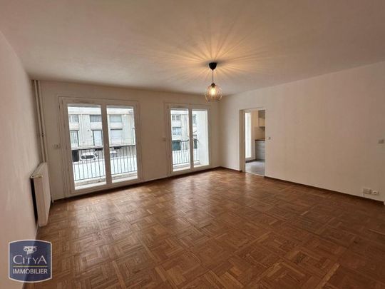 Location Appartement 1 pièce 29m² ST ETIENNE 42100 - Photo 1
