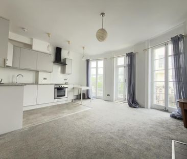 2 bedroom flat to rent - Photo 3