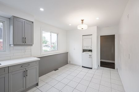 For Lease - 52 Dellbrook Crescent, Toronto, Ontario - Photo 3