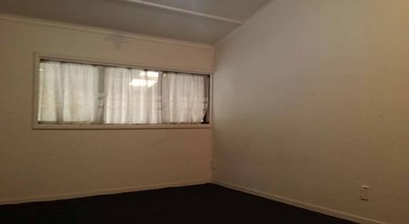 Large one bedroom flat - Photo 3