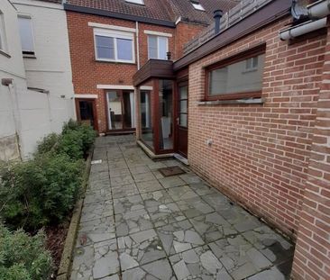 Gezellige woning met 3 kamers, 2 badkamers, tuintje en garage te De... - Photo 5