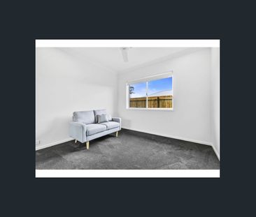 2/57 Coach Road West, Morayfield, Qld 4506 - Photo 3