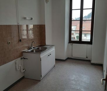 Location - Appartement T2 - 53 m² - Maîche - Photo 2